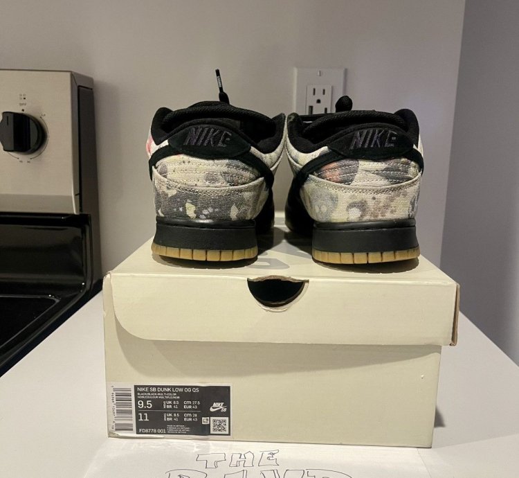 Supreme Nike Sb Dunk Low Og Qs Rammellzee