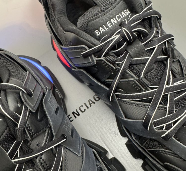 1500 Balenciaga Track Led Sneaker Black New Box Authentic