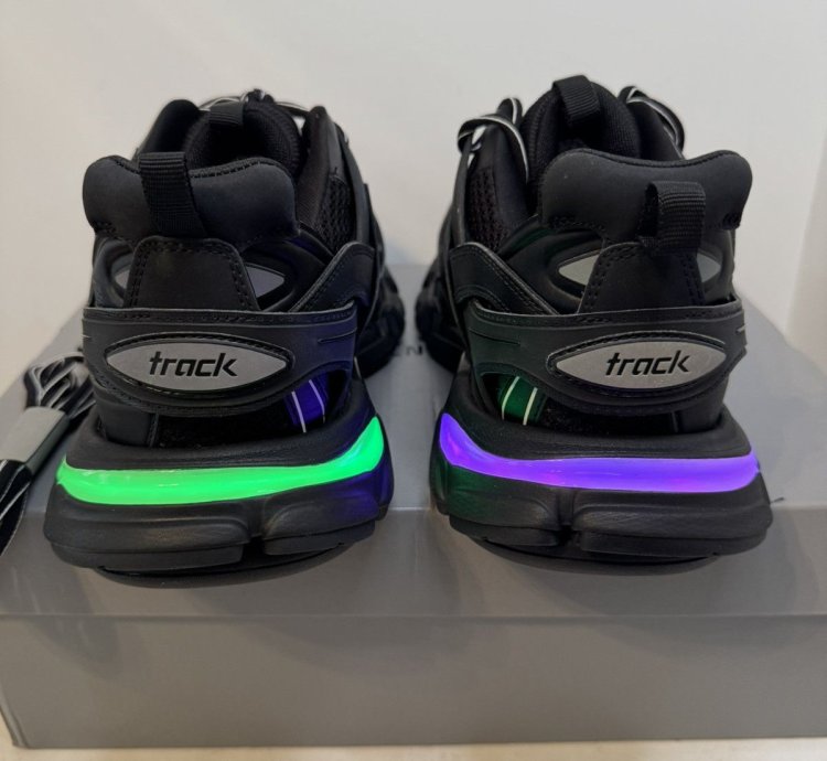 1500 Balenciaga Track Led Sneaker Black New Box Authentic
