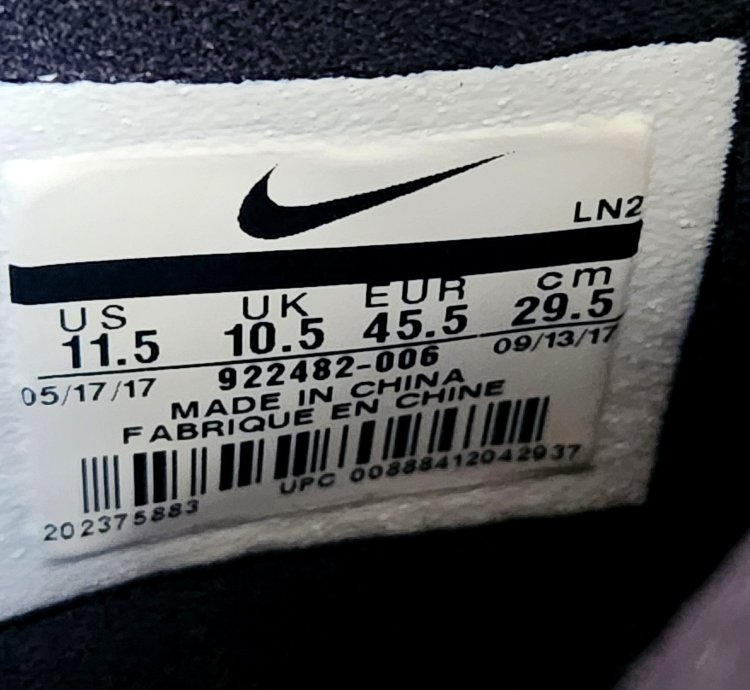 Nike Kobe Men Sz 12 922484-006 Black Gum Sole Rare