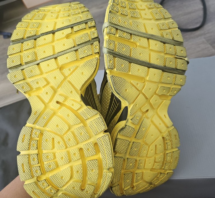 3xl Sneaker