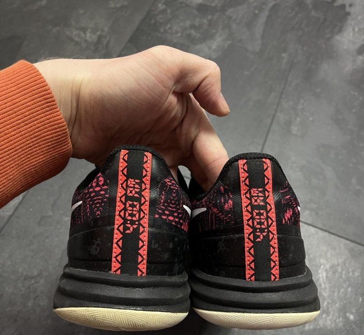 Nike Kobe Mentality Bright Crimson
