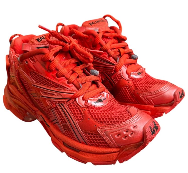 41 Red Reconstructed Runner