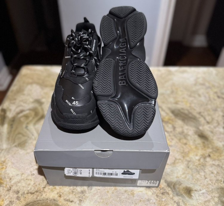 Balenciaga - Triple All Over Logo - Black
