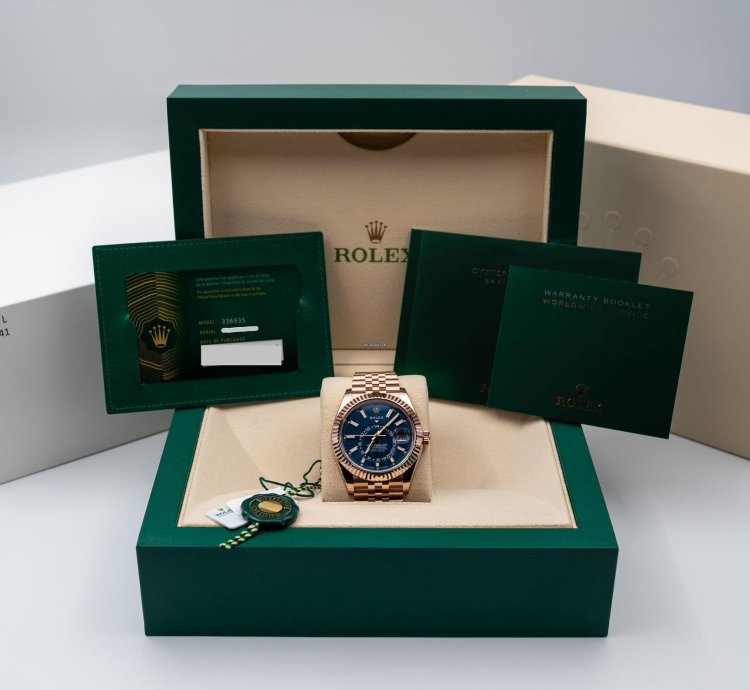 Rolex New 2025 336935 Blue Saros 18kt Rose Gold Jubilee Bracelet