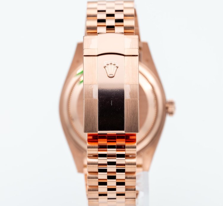 Rolex New 2025 336935 Blue Saros 18kt Rose Gold Jubilee Bracelet