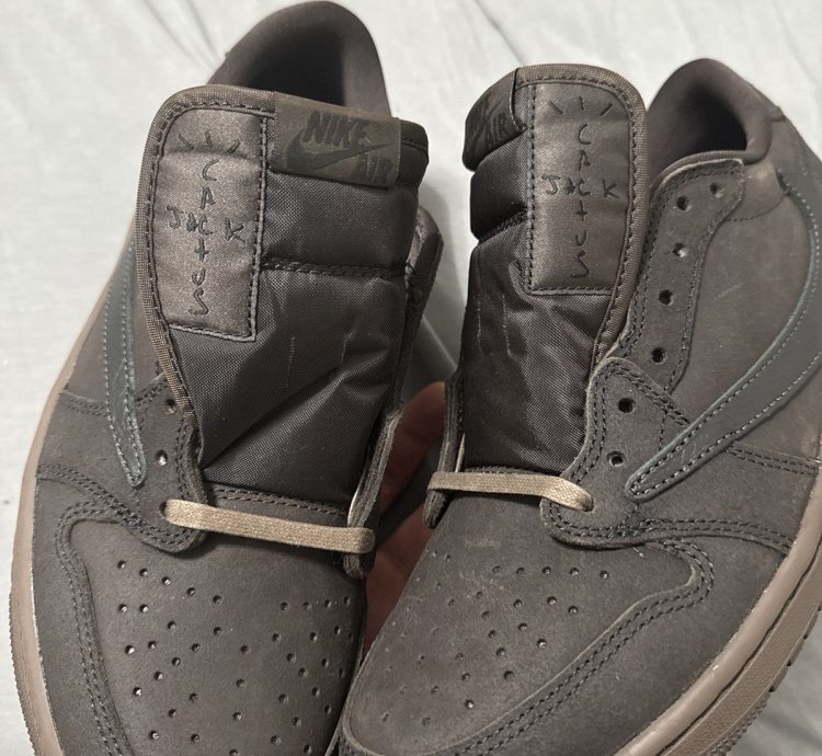 Travis Air Jordan 1 Low Mocha