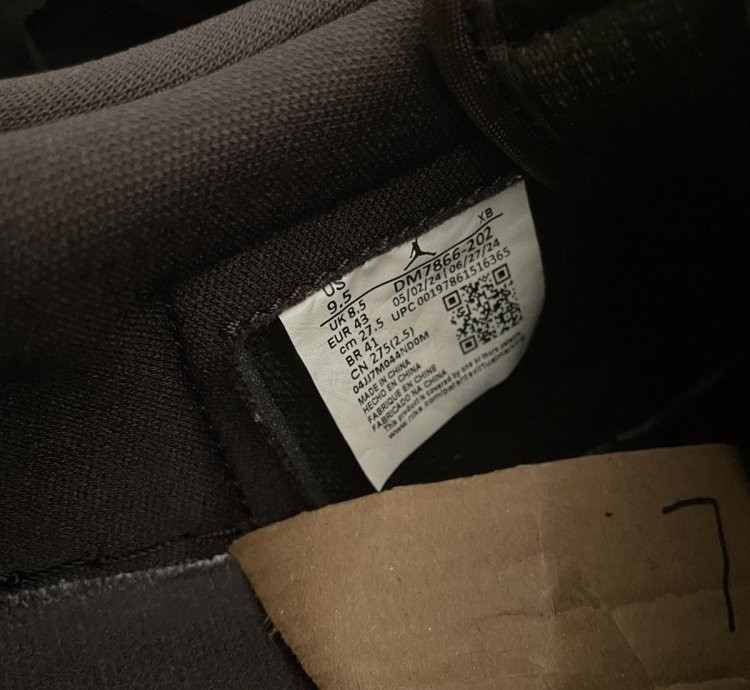 Travis Scotr Jordan 1 Low Velvet Brown 9 5 Used