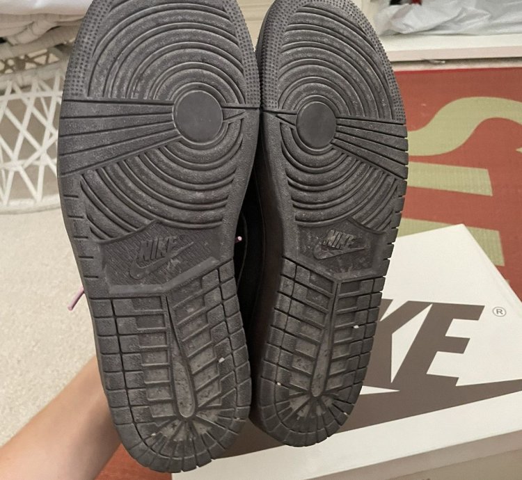 Travis Scotr Jordan 1 Low Velvet Brown 9 5 Used
