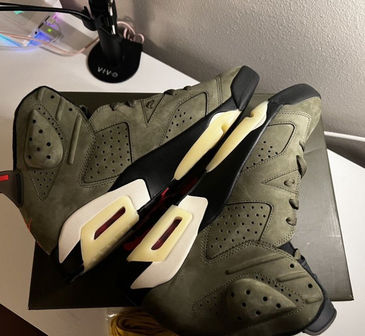Travis Scott 6 Olive