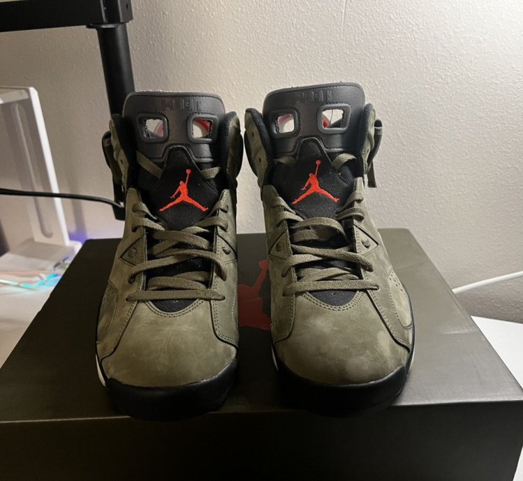 Travis Scott 6 Olive