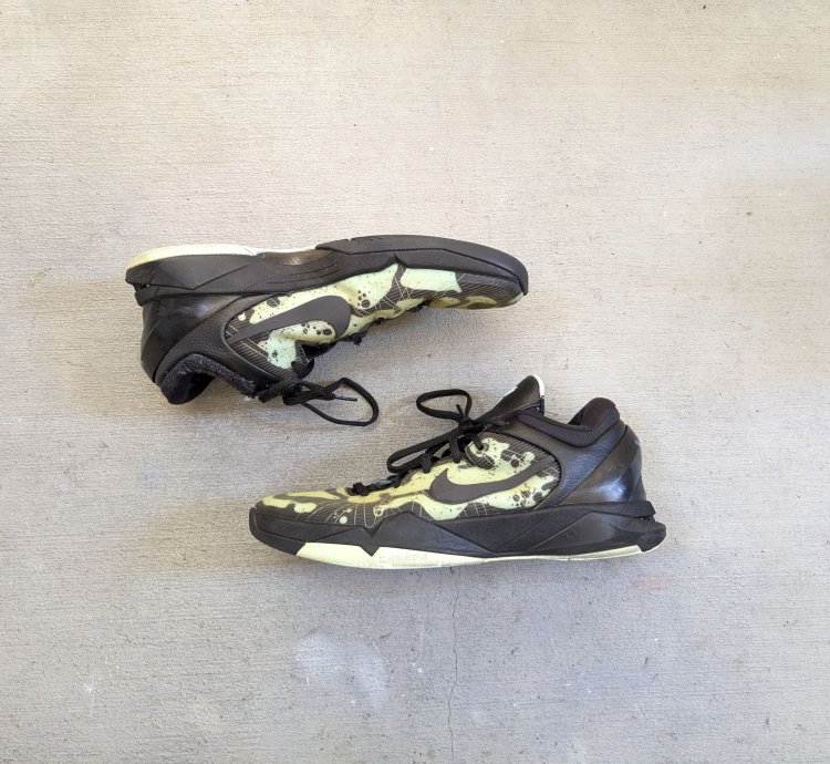 Nike Kobe Vii 7 Men 10 5 Poison Dart Frog 488371-300