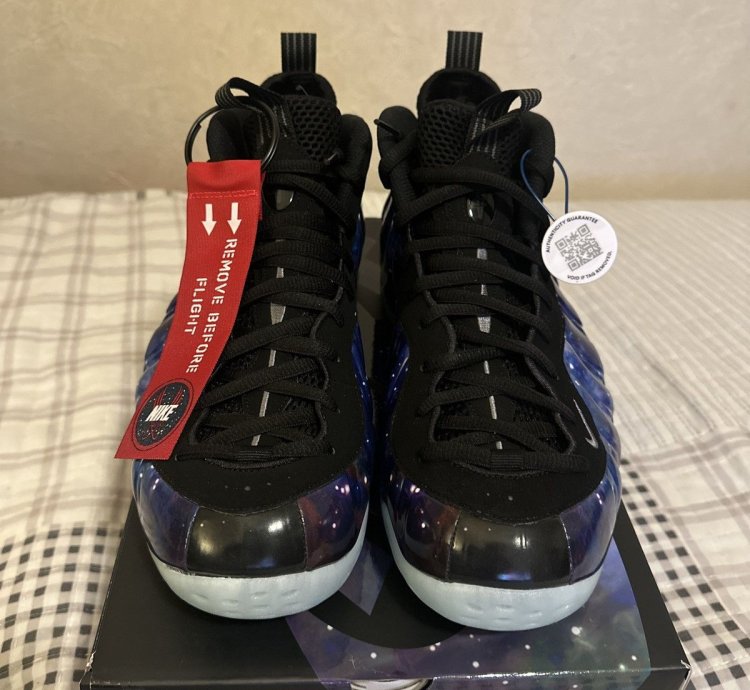 Air Foamposite One Galaxy 2025 ds In Hand