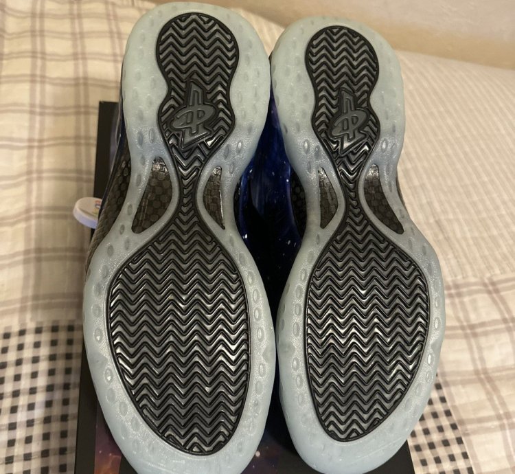 Air Foamposite One Galaxy 2025 ds In Hand