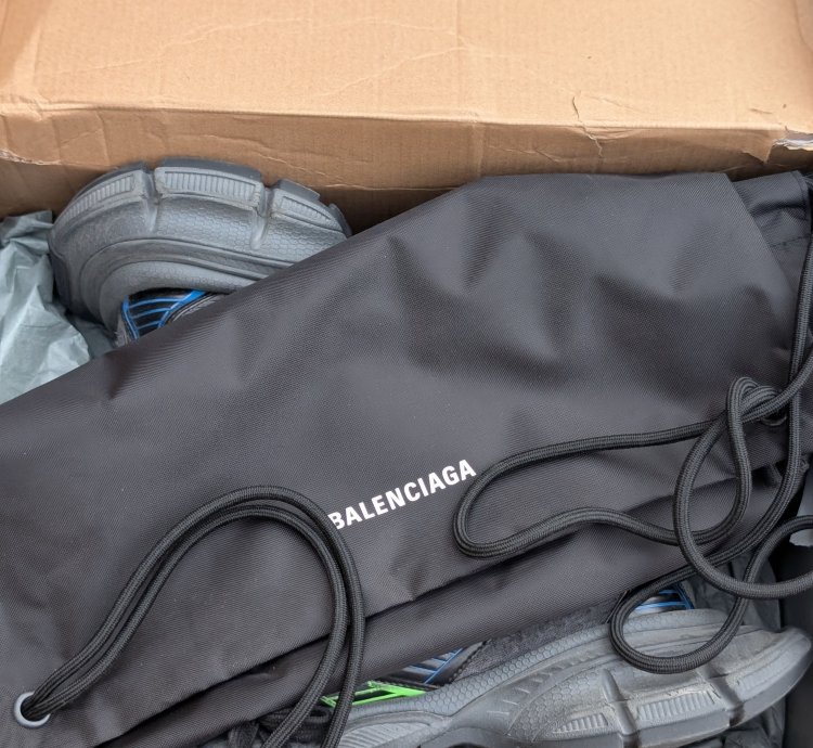 Balenciaga 3xl