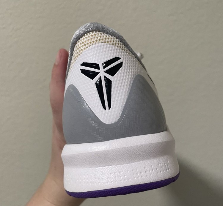 Nike Kobe White And Purple