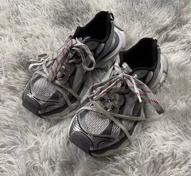 Balenciaga 3xl Offwhite Size 11