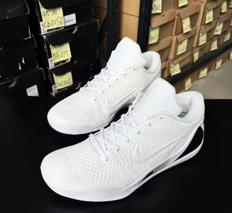 Nike Kobe Zk9 Basketball Shoes Size 46