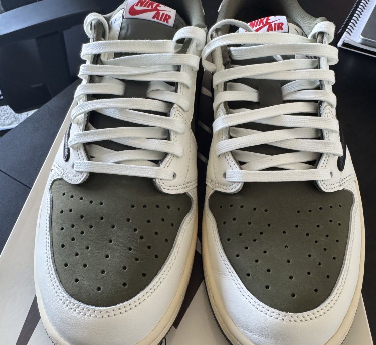 Travis Scott Air Jordan 1 Low Og Medium Olive