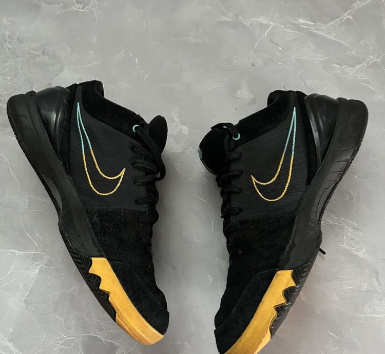Nike Koby 4 Protro