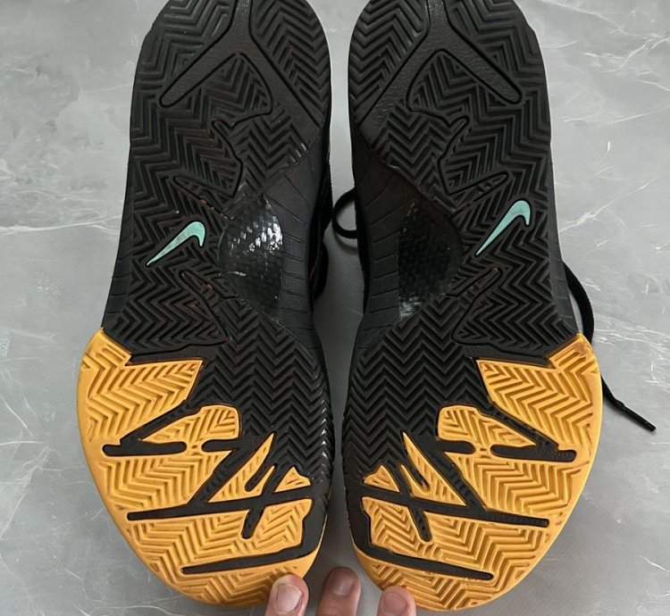Nike Koby 4 Protro