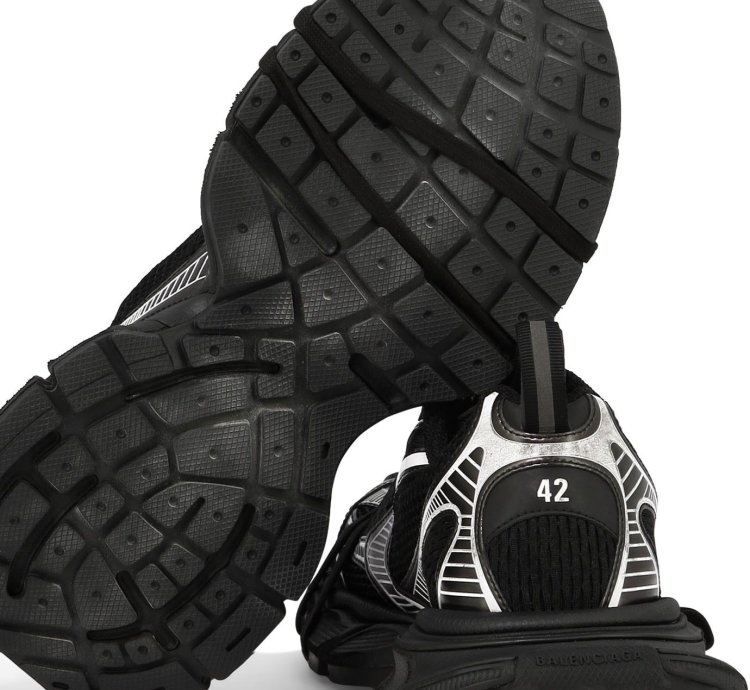 Balenciaga 3xl Sneakers Size Eu 42