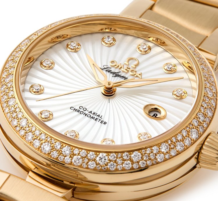 Omega De Ville Ladymatic 18k Yellow Gold 425 65 34 20 002 - Com003382