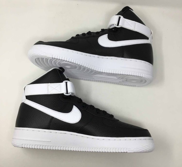 Air Force 1 07 High Black White