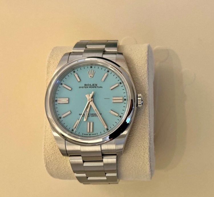 Rolex Oyster Perpetual 41 New Unworn And Full Set