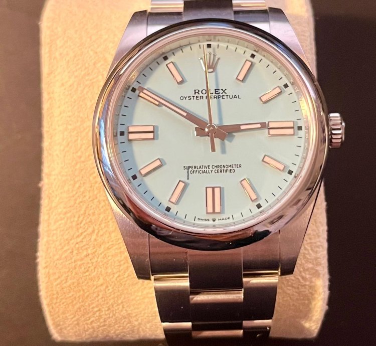 Rolex Oyster Perpetual 41 New Unworn And Full Set