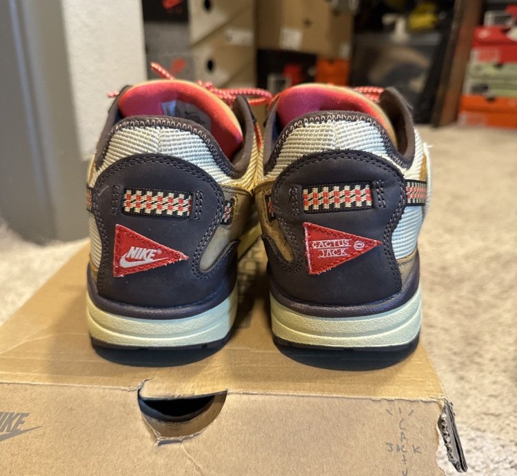 Travis Scott Air Max 1