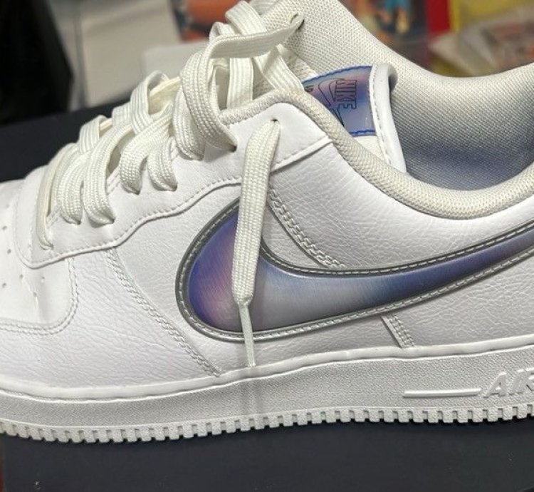 Air Force 1 07 Lv8 3 Prismatic Swoosh