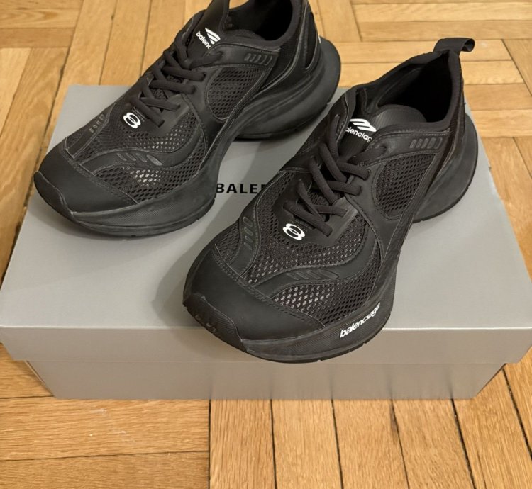 Balenciaga Circuit Sneaker