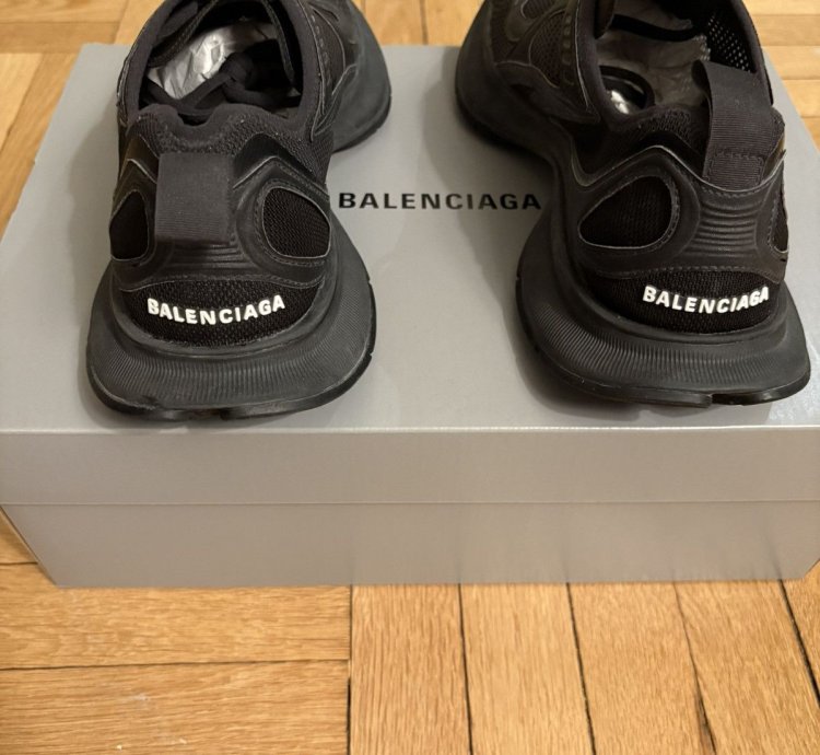 Balenciaga Circuit Sneaker