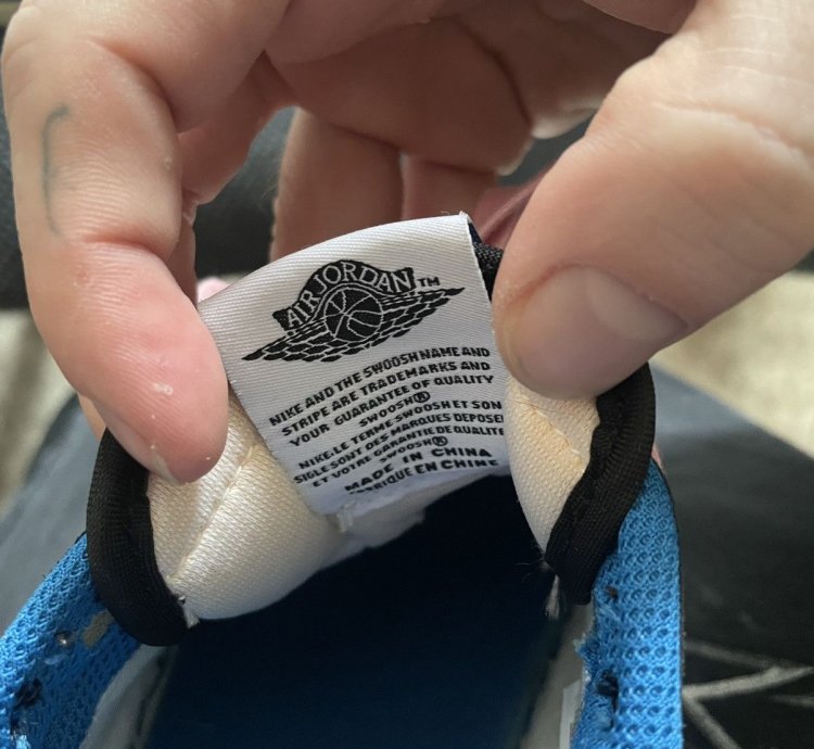 Travis Scott Fragment Jordan 1 Lows