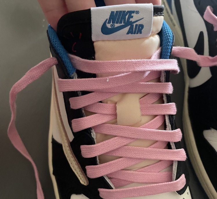 Travis Scott Fragment Jordan 1 Lows
