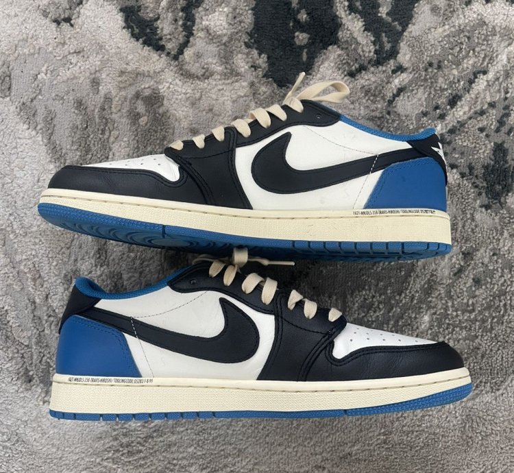 Travis Scott Jordan 1 Low