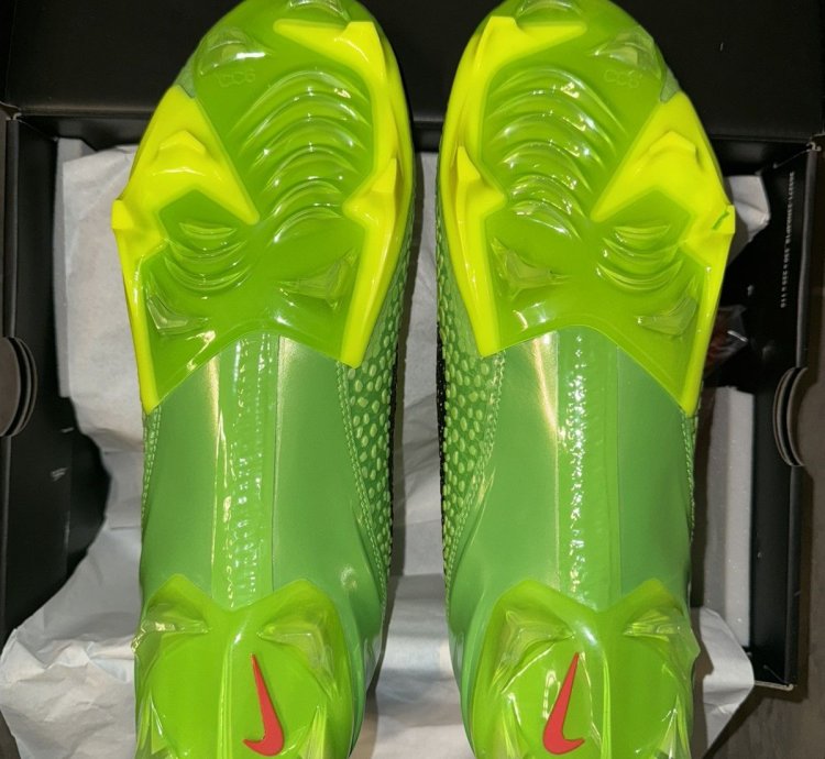 Nike Vapor Edge Kobe 6 Se Grinch