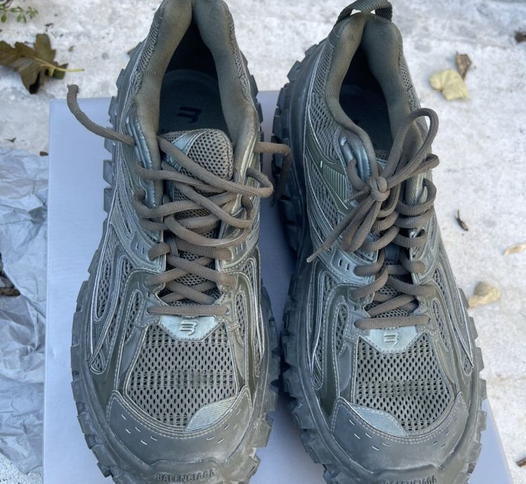 Balenciaga Defenders