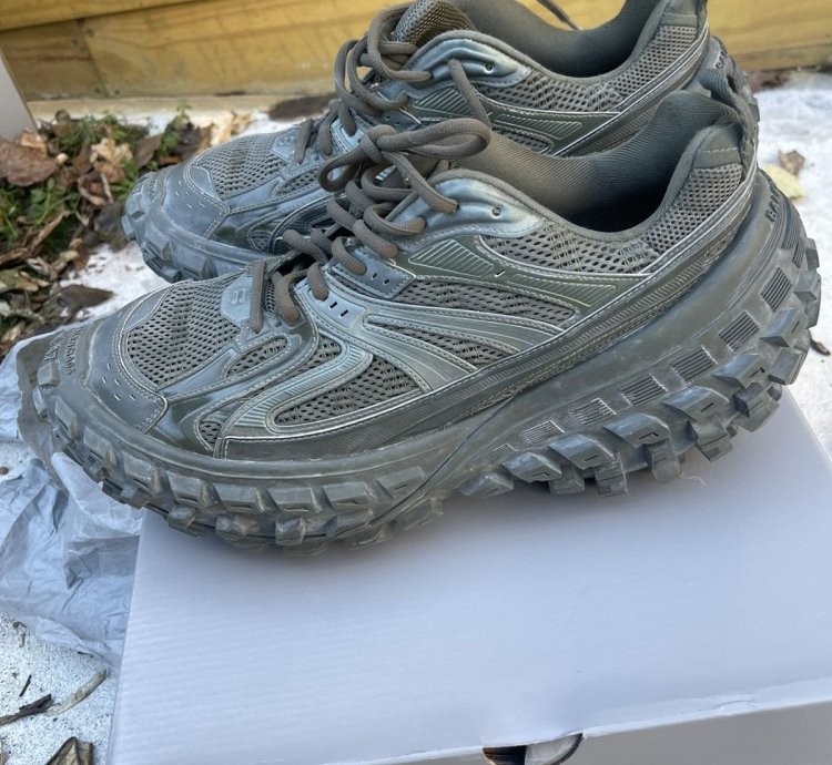 Balenciaga Defenders