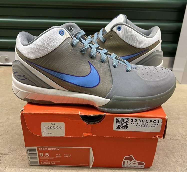 Nike Zoom Kobe 4 Mpls Size 9 5