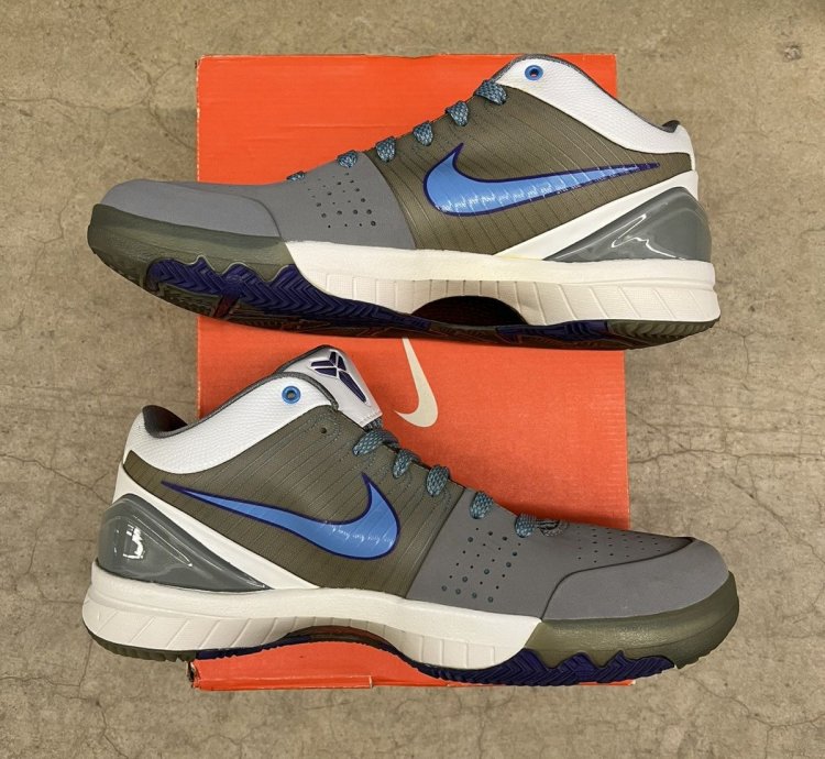 Nike Zoom Kobe 4 Mpls Size 9 5