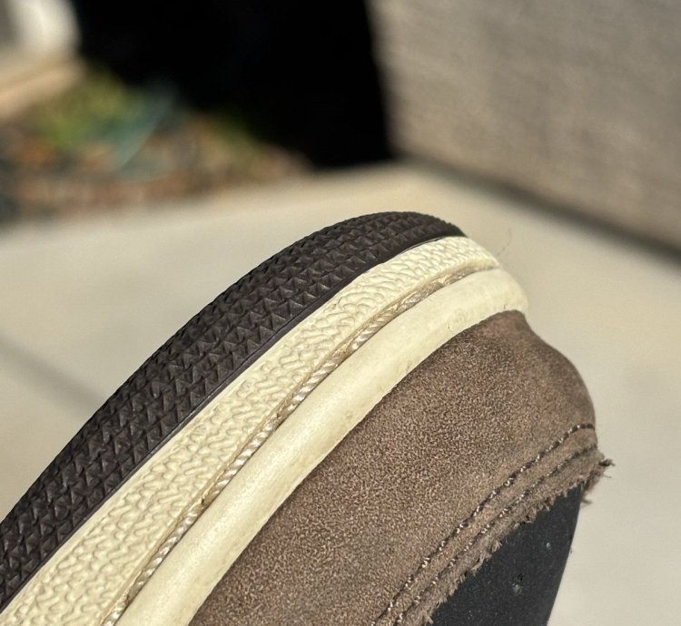 Travis Scott Jordan 1 Low Mocha