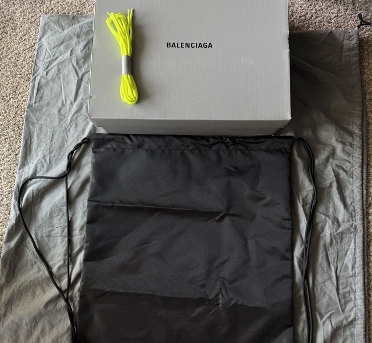 Balenciaga Defenders Bouncers Sneakers