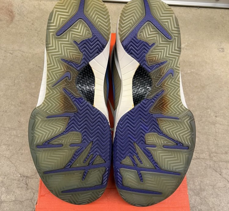 Nike Zoom Kobe 4 Mpls Size 9 5