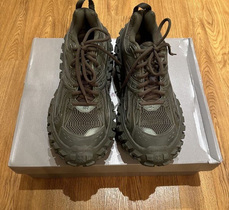 Balenciaga Defenders Sneakers Green