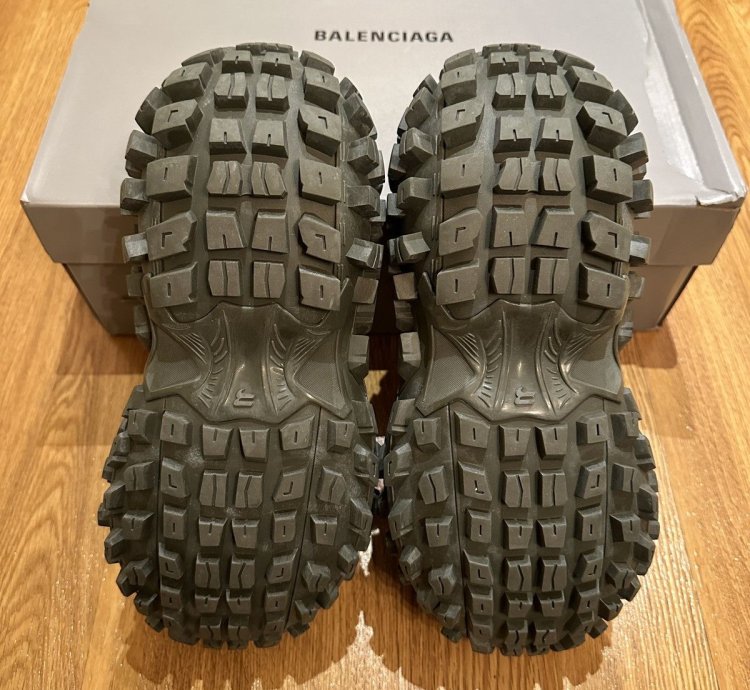 Balenciaga Defenders Sneakers Green