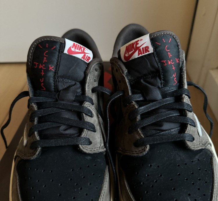 Travis Scott Jordan 1 Low Retro Og Sp Mocha