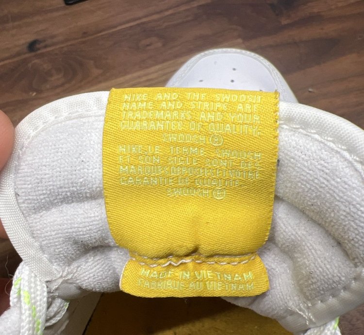 Air Force 1 07 Lv8 Daisy Pack