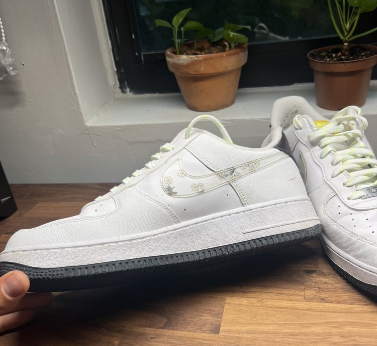 Air Force 1 07 Lv8 Daisy Pack